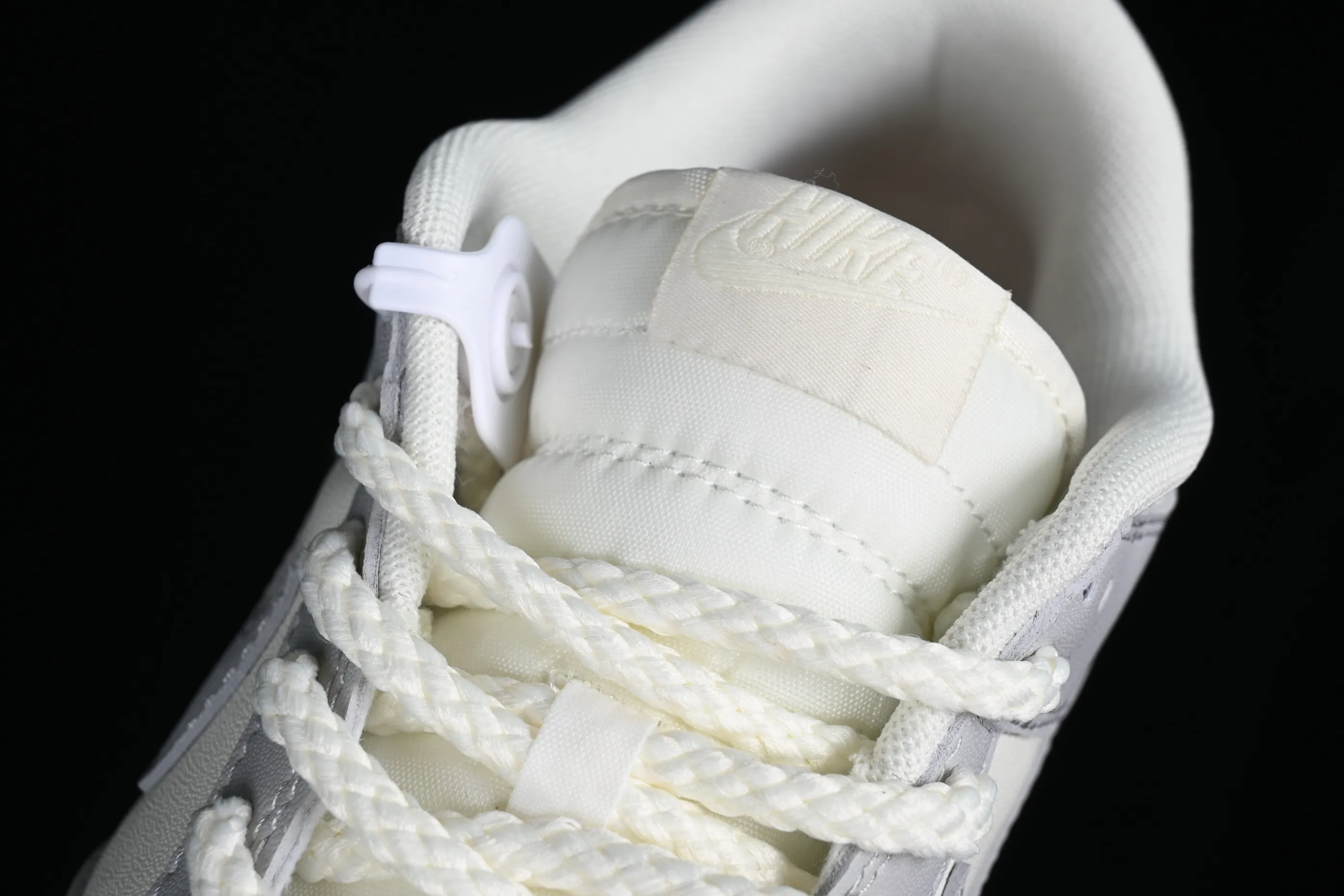All categories Nk SB Dunk series Nk SB Dunk Low low-top sneakers N version Nk Dunk Low "Needlework" embossed gray SB low-top sports and leisure sneakers FJ4553-133